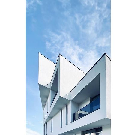 Casa Vys Apartment Pitesti Exterior photo