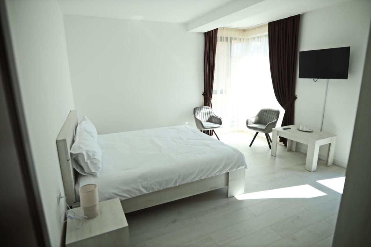 Casa Vys Apartment Pitesti Exterior photo