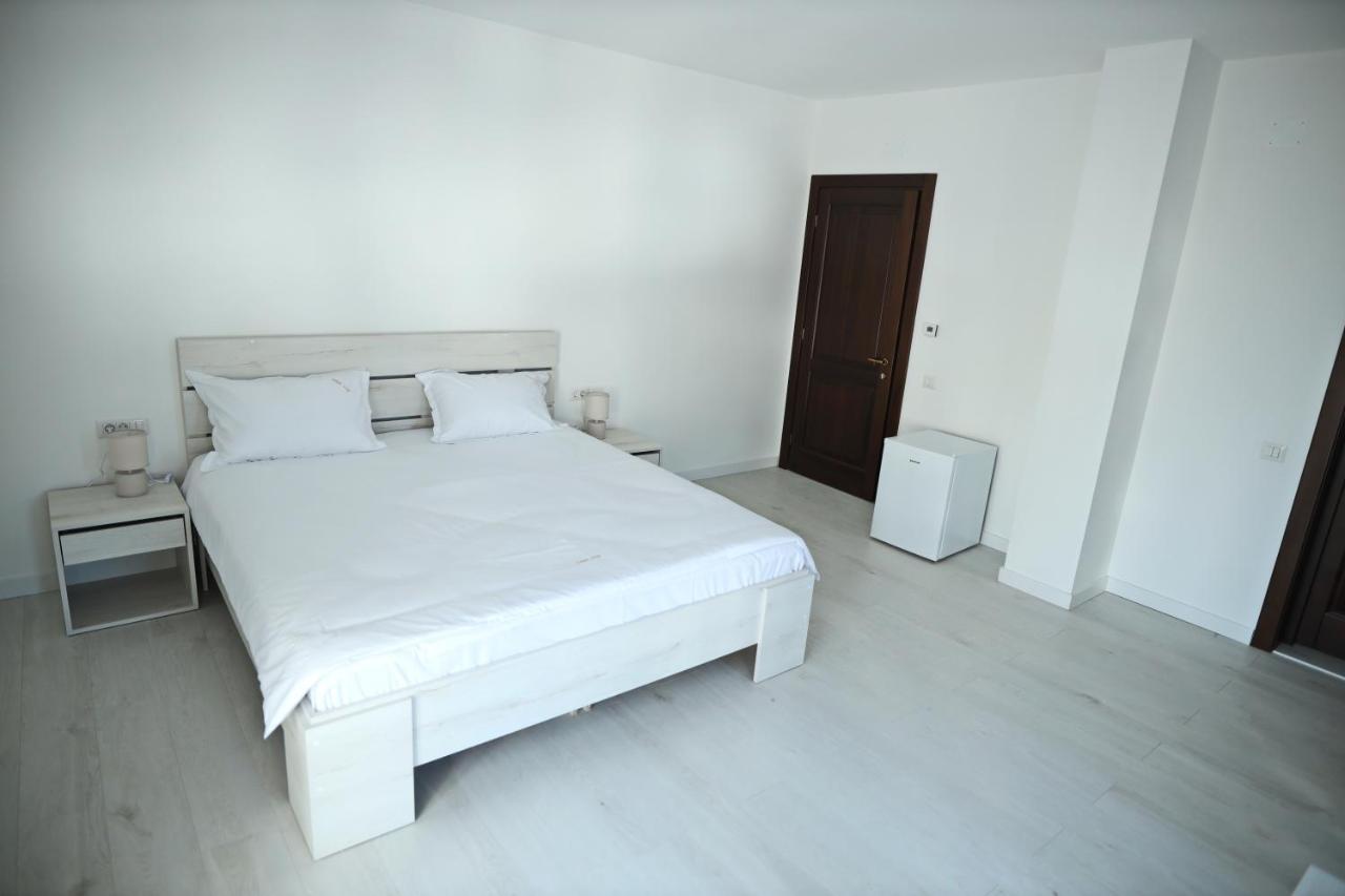 Casa Vys Apartment Pitesti Exterior photo