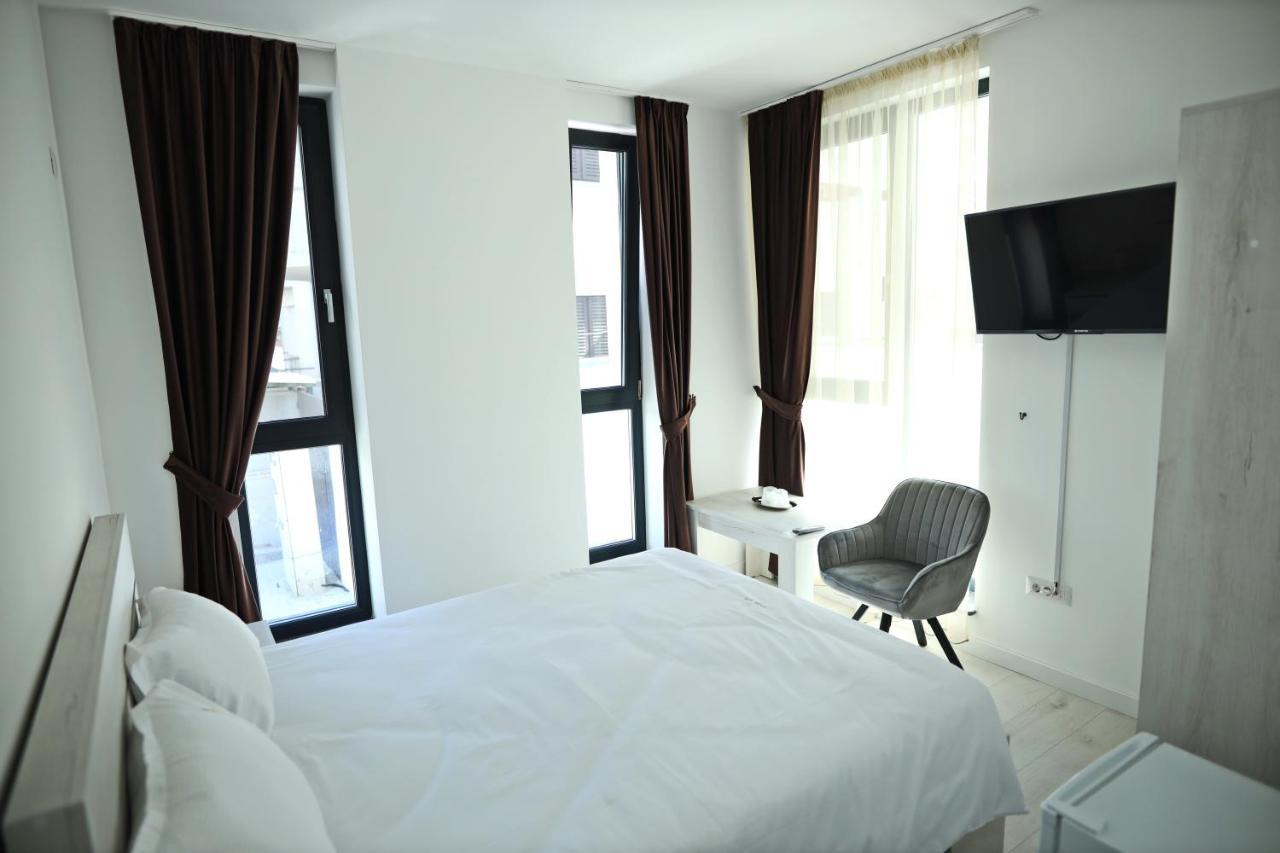 Casa Vys Apartment Pitesti Exterior photo