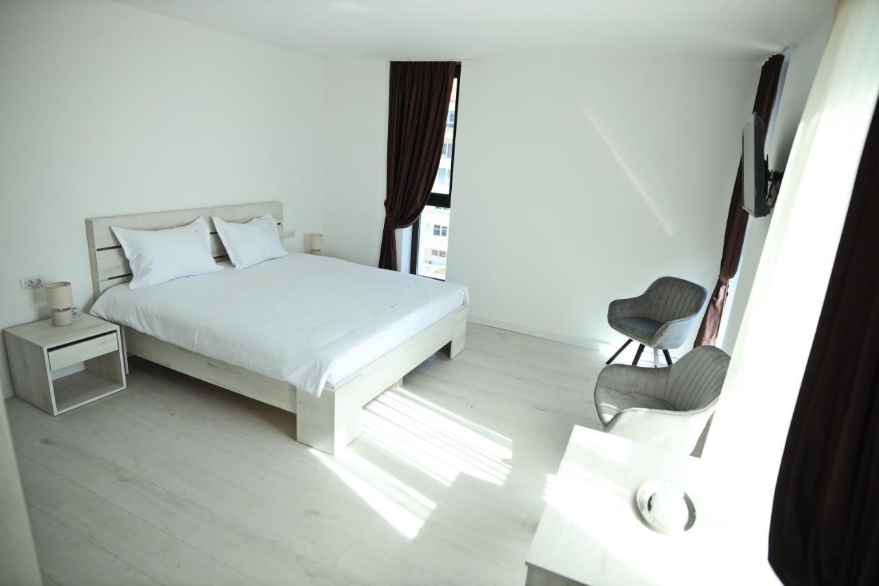 Casa Vys Apartment Pitesti Exterior photo