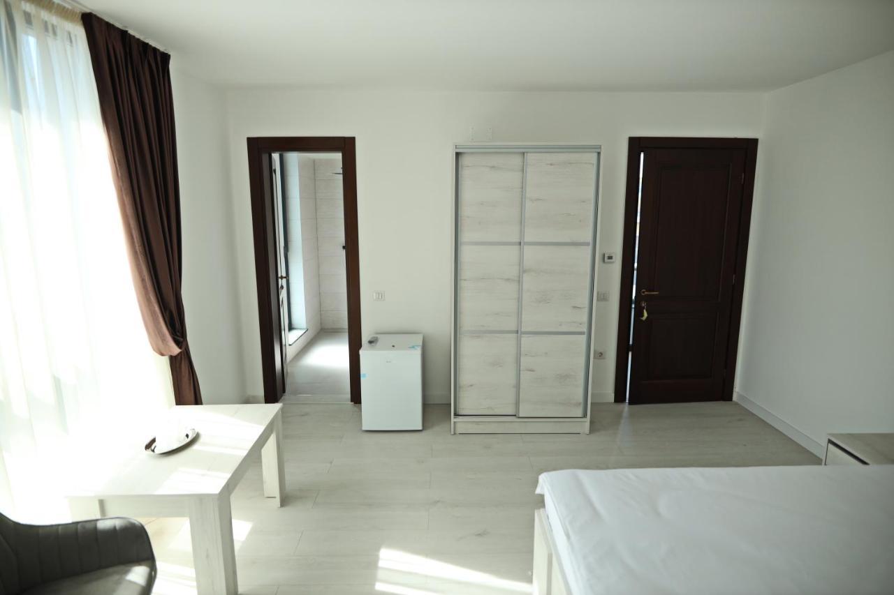 Casa Vys Apartment Pitesti Exterior photo