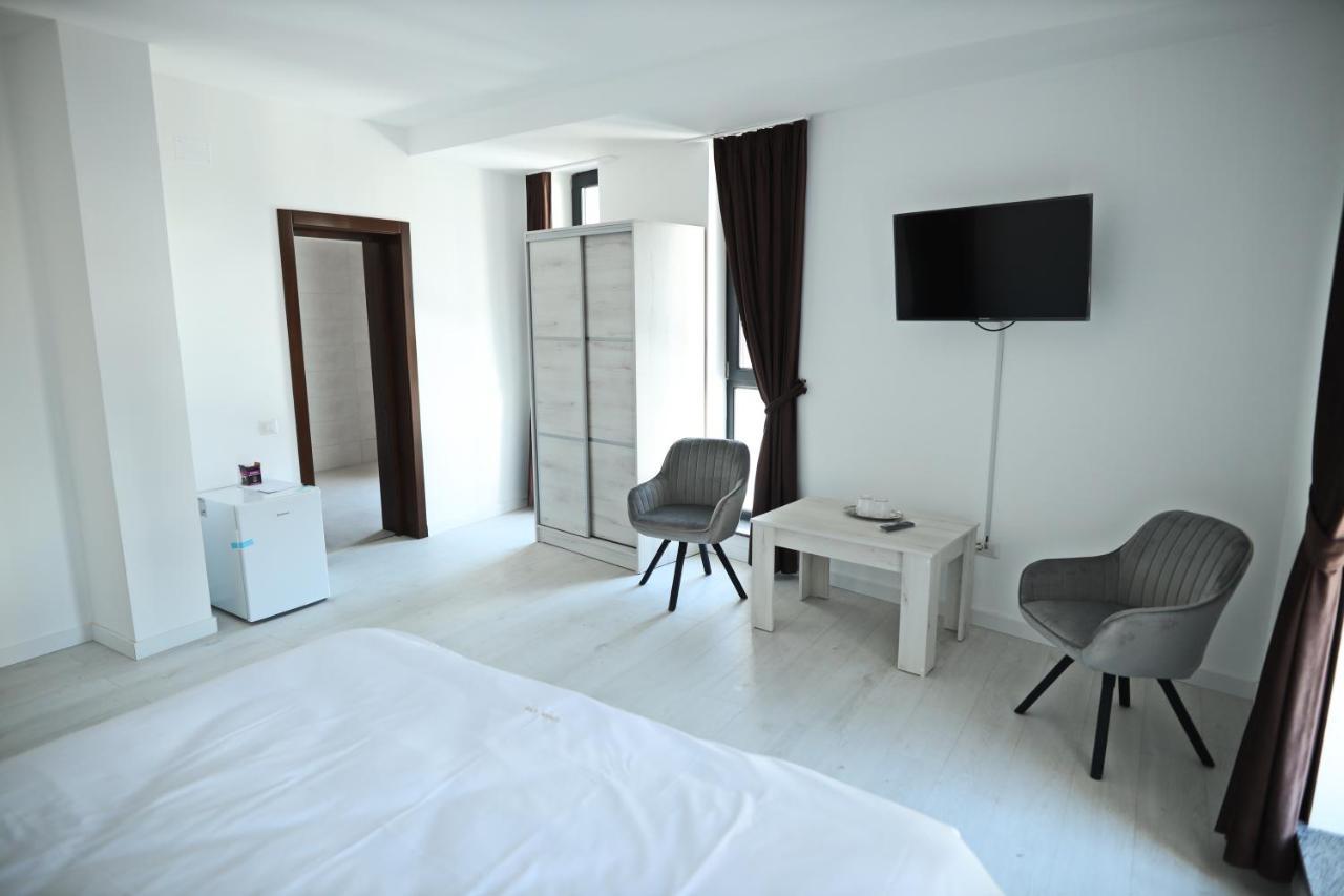 Casa Vys Apartment Pitesti Exterior photo
