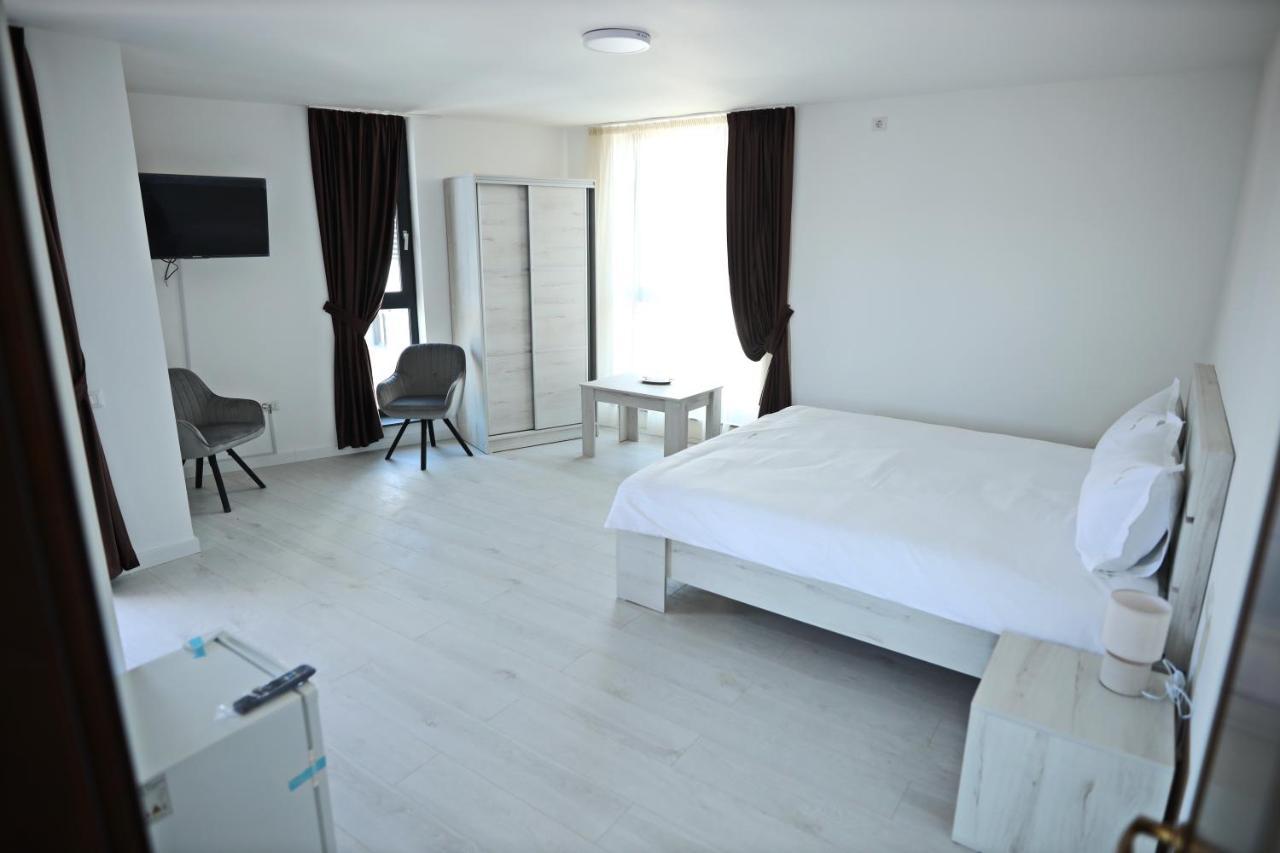 Casa Vys Apartment Pitesti Exterior photo